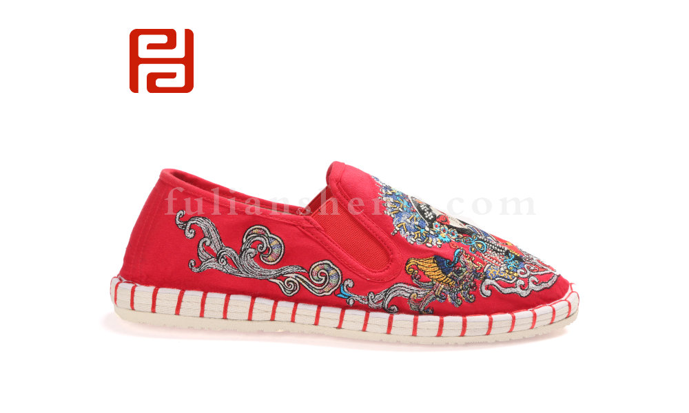 福連升中國風(fēng)老北京布鞋男繡花社會臉譜千層底軟底布鞋圖片