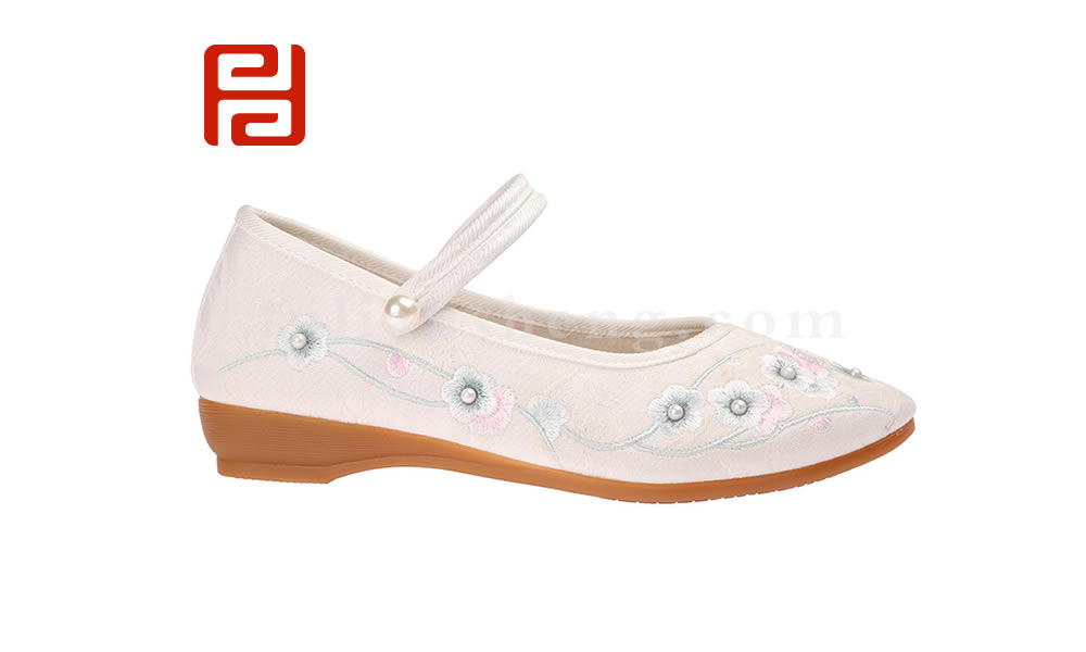 福連升老北京布鞋時尚尖頭民族風(fēng)繡花鞋女鞋圖片