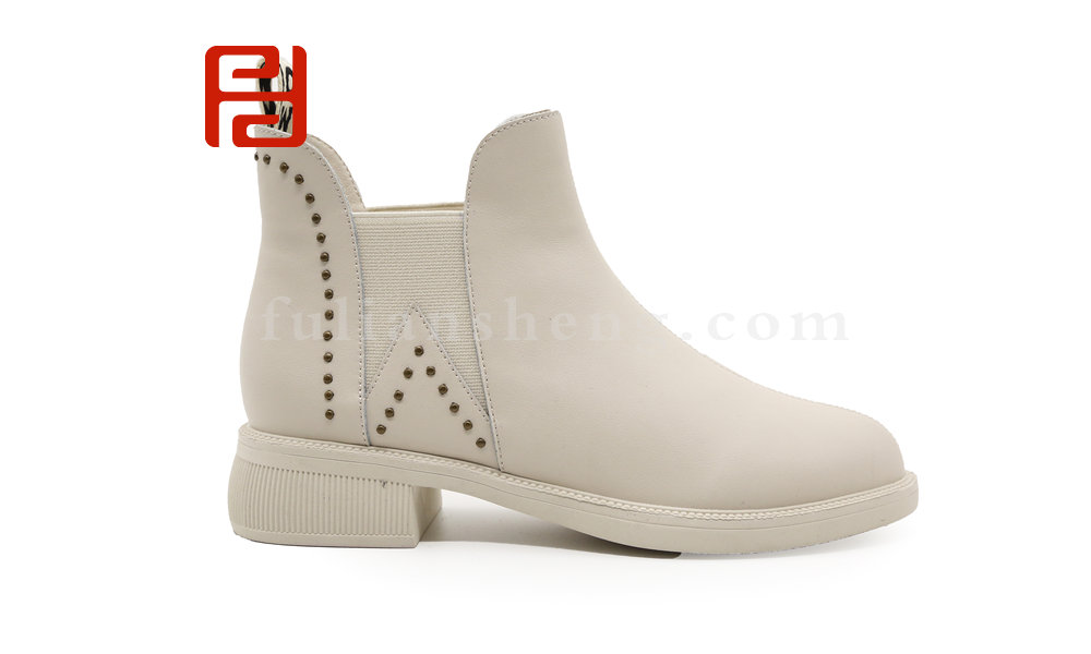 福連升2020冬季新款女牛皮真皮英倫風網(wǎng)紅一腳蹬及踝靴圖片