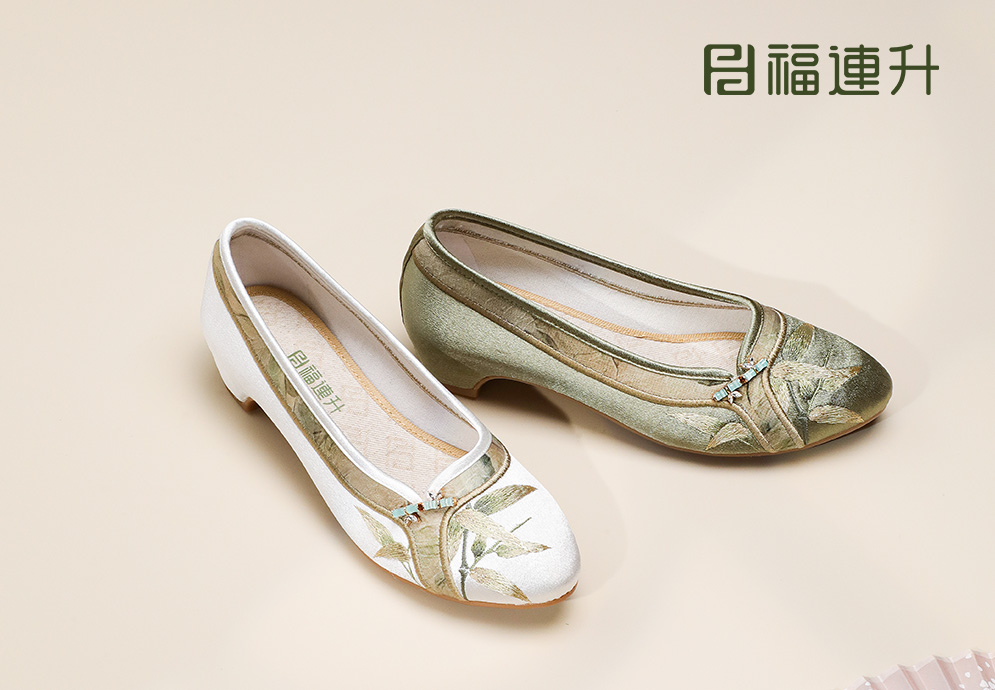 福連升春季新款漢唐風(fēng)韻繡花女鞋