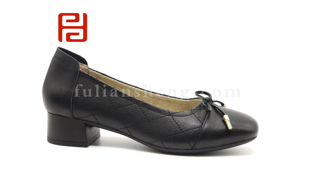 福連升休閑鞋女士小香風(fēng)粗跟圓頭蝴蝶結(jié)棉麻舒適牛皮橡膠圖片