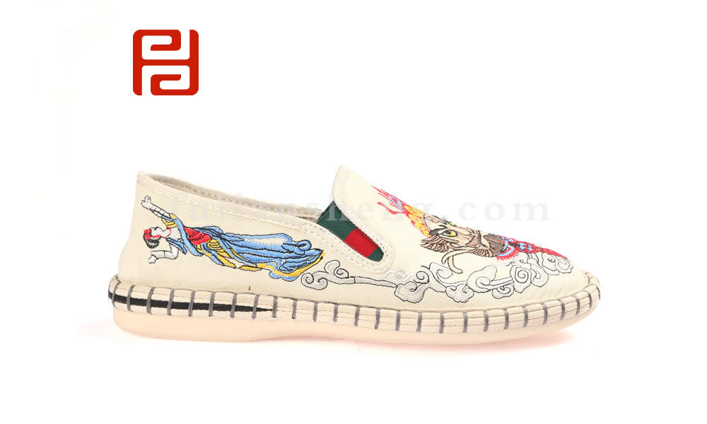 福連升男刺繡民族風(fēng)復(fù)古北京布鞋一腳蹬臉譜布鞋(圖2)