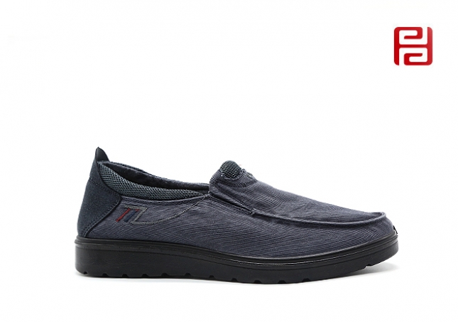 福連升秋季舒適休閑養(yǎng)生鞋一腳