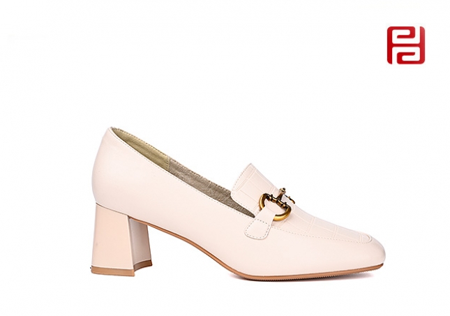 福連升春秋女鞋優(yōu)雅舒適跟鞋復(fù)古扣件單鞋