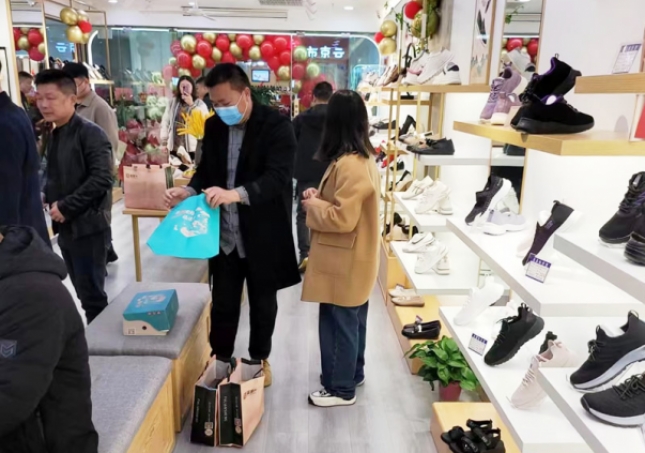 實(shí)體鞋店的鞋子利潤(rùn)多大才賺錢？