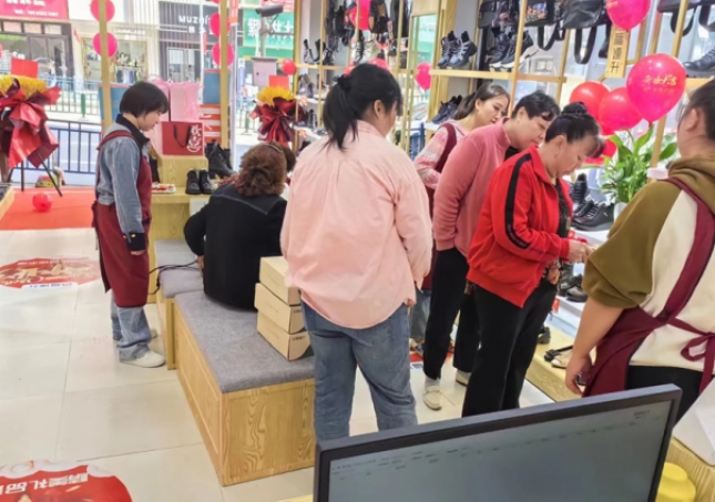 開(kāi)鞋店新手怎么拿貨？