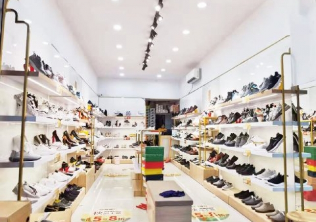 賀：福連升休閑鞋品牌四川攀枝花仁和新街店正式開(kāi)業(yè)！